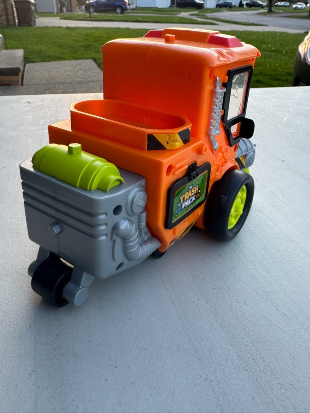 Grossery Gang Trash Pack Street Sweeper. Pre-owned - Picture 2 of 10